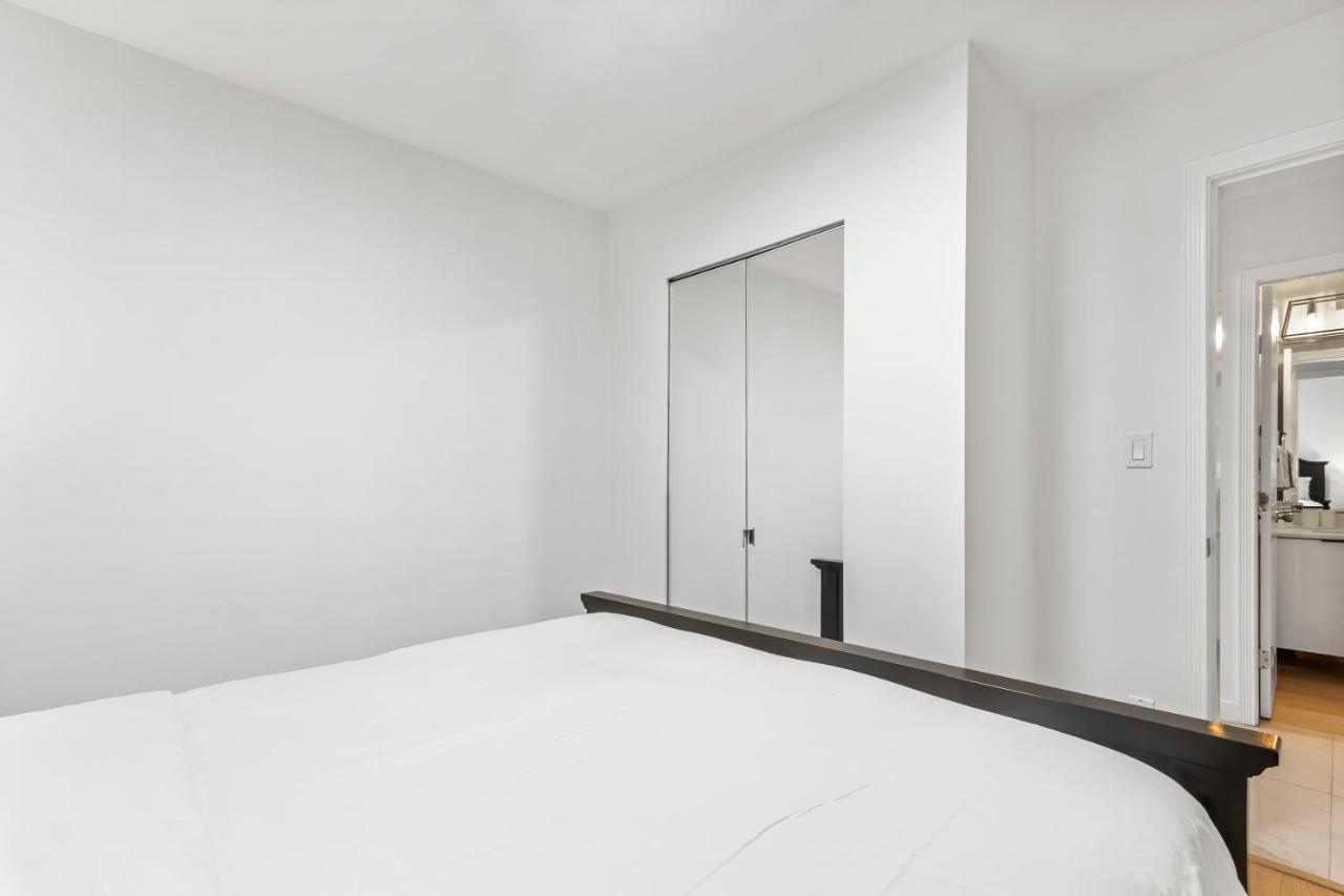 Pristine 3 Beds 2 Washroom Guest Suite 素里 外观 照片